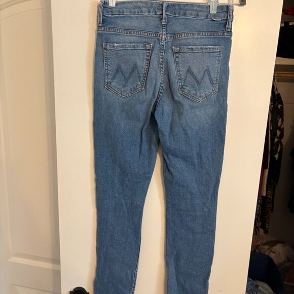 MOTHER Jeans High Waisted Looker Jeans Ankle Fray size 26 - Picture 3 of 9